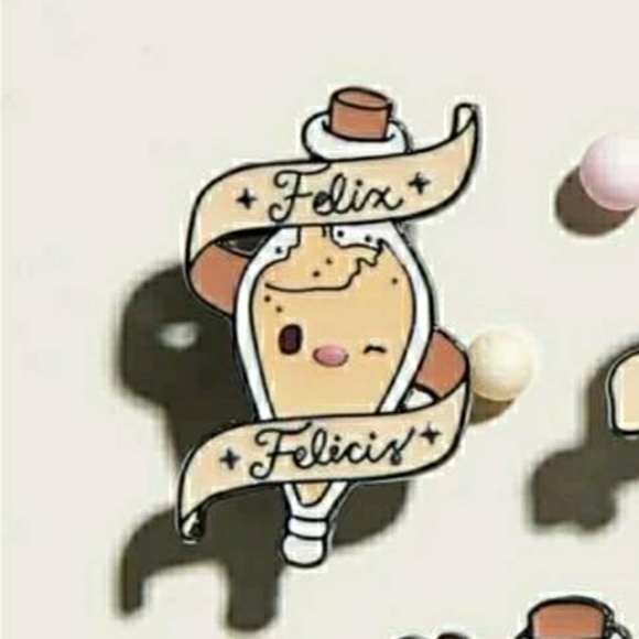 Harry Potter Potion Pin - Picture 1 of 3